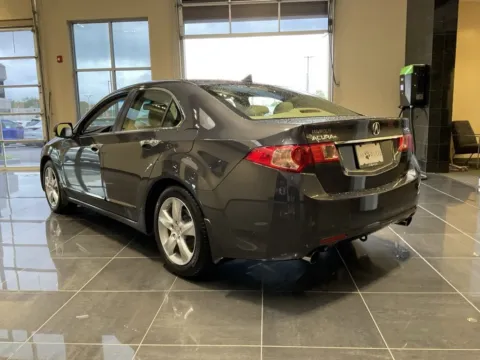 More photos of 2013 Acura TSX 2.4 at Jay Wolfe Acura, MO