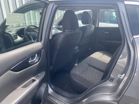 More photos of 2017 Nissan Rogue Sport SV at Jay Wolfe Acura, MO