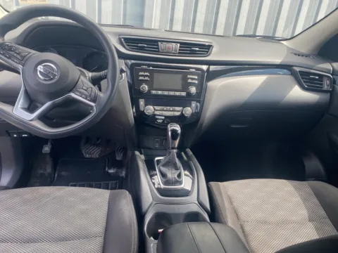 More photos of 2017 Nissan Rogue Sport SV at Jay Wolfe Acura, MO