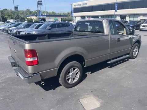 More photos of 2006 Ford F-150 XLT at Jay Wolfe Acura, MO
