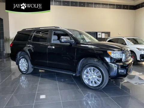 White 2017 Toyota Sequoia Platinum for sale in Kansas City, MO