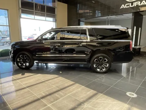 More photos of 2020 GMC Yukon XL Denali at Jay Wolfe Acura, MO