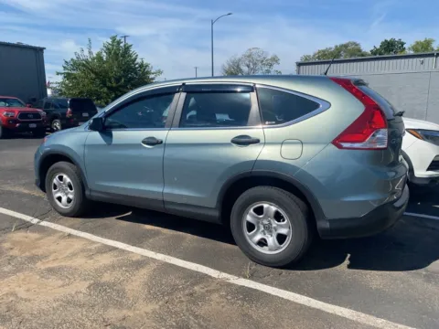 More photos of 2012 Honda CR-V LX at Jay Wolfe Acura, MO