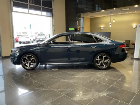 More photos of 2020 Volkswagen Passat 2.0T R-Line at Jay Wolfe Acura, MO