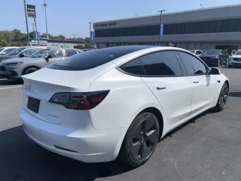 More photos of 2021 Tesla Model 3 Long Range at Jay Wolfe Acura, MO
