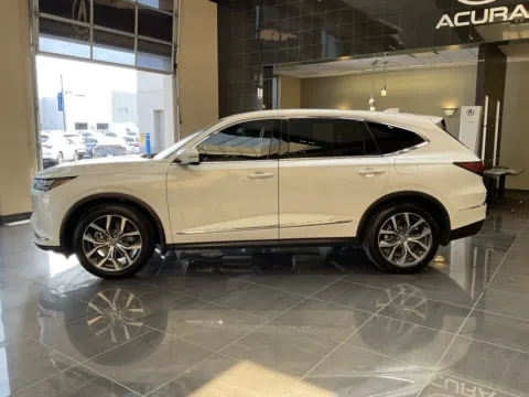 More photos of 2023 Acura MDX w/Technology Package at Jay Wolfe Acura, MO