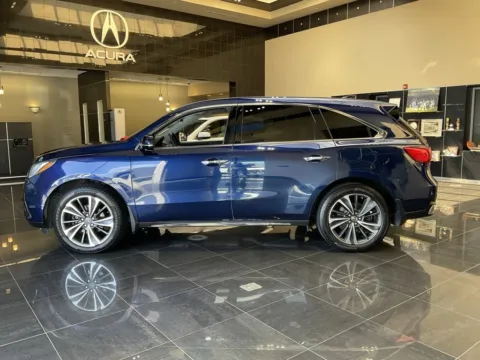 More photos of 2020 Acura MDX w/Technology Pkg at Jay Wolfe Acura, MO