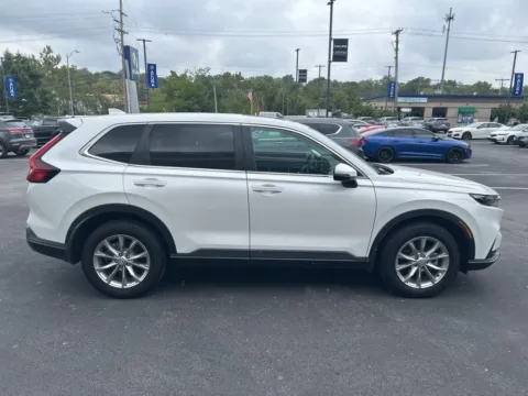 More photos of 2025 Honda CR-V EX-L at Jay Wolfe Acura, MO