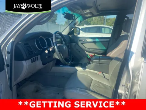 More photos of 2007 Toyota 4Runner SR5 Sport at Jay Wolfe Acura, MO