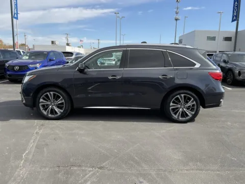 More photos of 2020 Acura MDX w/Technology Pkg at Jay Wolfe Acura, MO