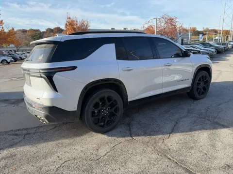 More photos of 2024 Chevrolet Traverse AWD RS at Acura of Overland Park, KS