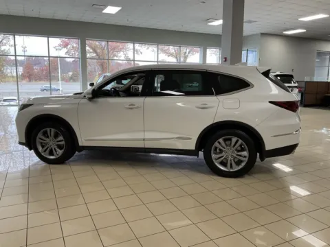 More photos of 2025 Acura MDX at Acura of Overland Park, KS
