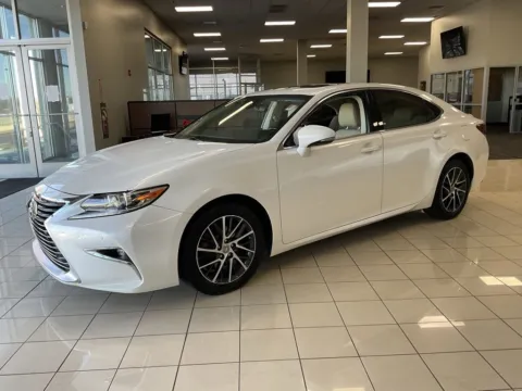 Another view of 2016 Lexus ES 350 for sale in Overland Park, KS at Acura of Overland Park