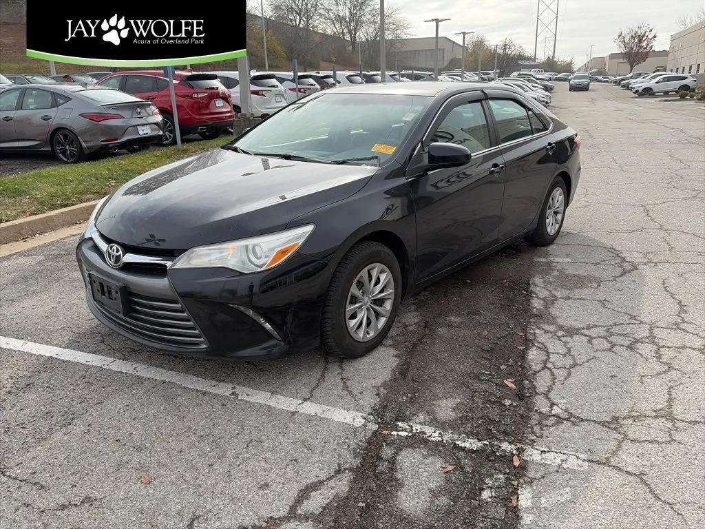 2017 Toyota Camry LE
