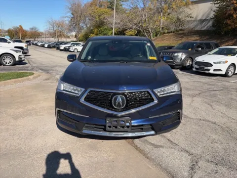 Photos of 2020 Acura MDX w/Technology Pkg for sale in Overland Park, KS at Acura of Overland Park