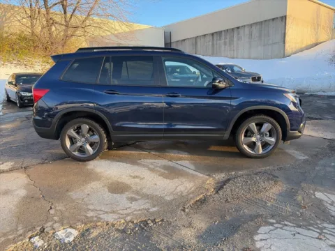 More photos of 2020 Honda Passport Touring at Acura of Overland Park, KS