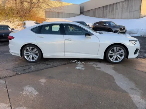 More photos of 2022 Acura TLX w/Technology Package at Acura of Overland Park, KS