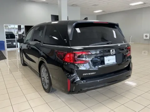More photos of 2025 Honda Odyssey Touring at Acura of Overland Park, KS