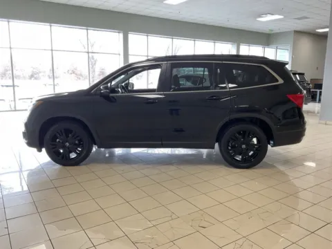 More photos of 2022 Honda Pilot Special Edition at Acura of Overland Park, KS