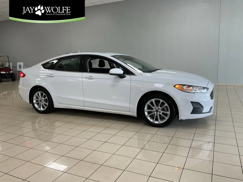 White 2020 Ford Fusion Hybrid SE for sale in Overland Park, KS