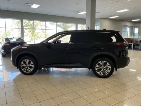 More photos of 2021 Nissan Rogue SV at Acura of Overland Park, KS
