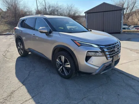 Another view of 2024 Nissan Rogue SL for sale in Overland Park, KS at Acura of Overland Park