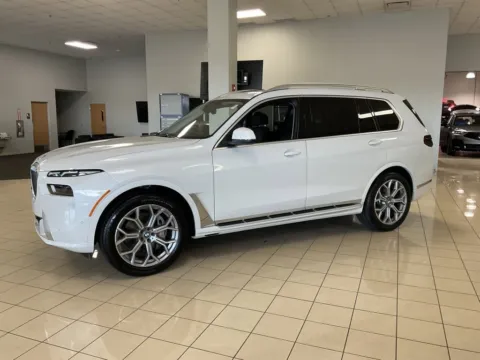 Another view of 2024 BMW X7 xDrive40i for sale in Overland Park, KS at Acura of Overland Park