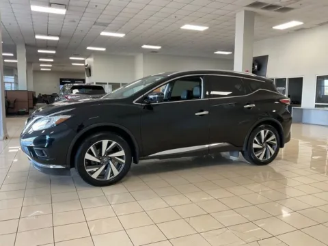 More photos of 2017 Nissan Murano Platinum at Acura of Overland Park, KS