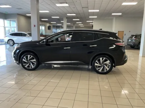 More photos of 2017 Nissan Murano Platinum at Acura of Overland Park, KS