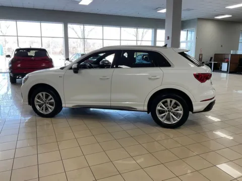 More photos of 2025 Audi Q3 S line Premium at Acura of Overland Park, KS