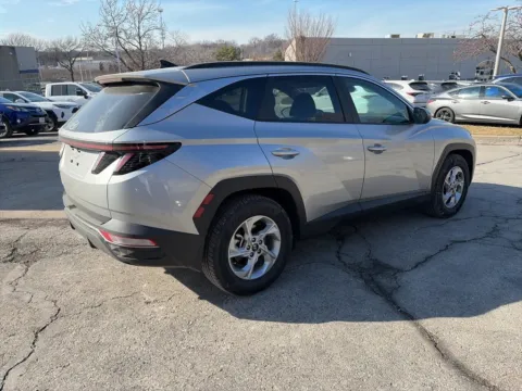 More photos of 2023 Hyundai Tucson SEL at Acura of Overland Park, KS