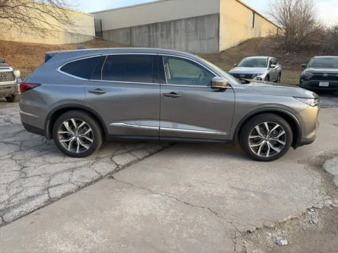 More photos of 2023 Acura MDX w/Technology Package at Acura of Overland Park, KS