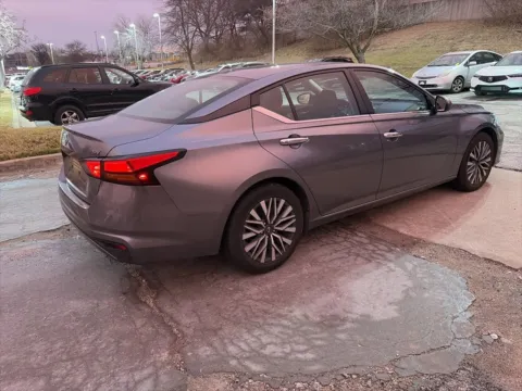 More photos of 2023 Nissan Altima 2.5 SV at Acura of Overland Park, KS
