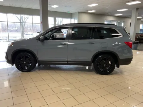 More photos of 2022 Honda Pilot Special Edition at Acura of Overland Park, KS