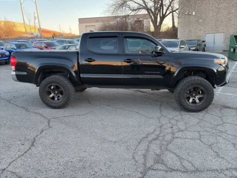 More photos of 2017 Toyota Tacoma SR5 at Acura of Overland Park, KS