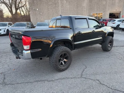 More photos of 2017 Toyota Tacoma SR5 at Acura of Overland Park, KS