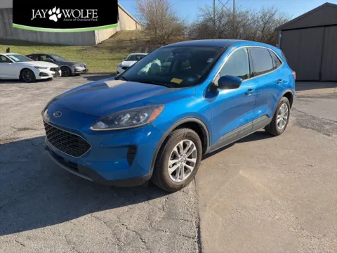 Blue 2020 Ford Escape SE for sale in Overland Park, KS