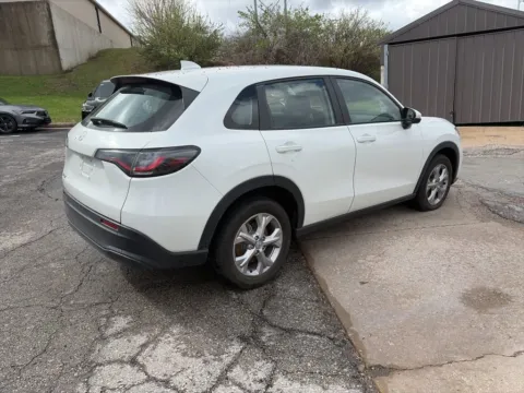 More photos of 2024 Honda HR-V LX at Acura of Overland Park, KS