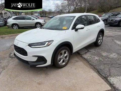 White 2024 Honda HR-V LX for sale in Overland Park, KS