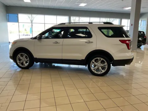 More photos of 2015 Ford Explorer Limited at Acura of Overland Park, KS