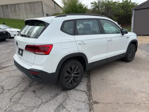 More photos of 2023 Volkswagen Taos S at Acura of Overland Park, KS