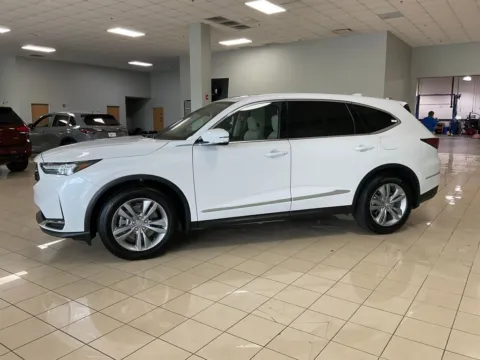 More photos of 2026 Acura MDX at Acura of Overland Park, KS
