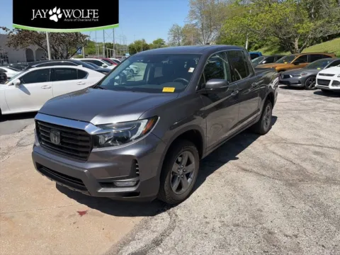 Gray 2023 Honda Ridgeline RTL-E for sale in Overland Park, KS