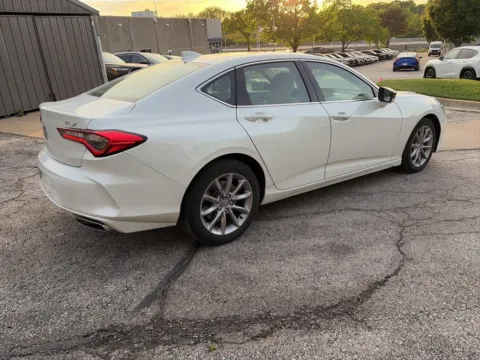 More photos of 2023 Acura TLX at Acura of Overland Park, KS