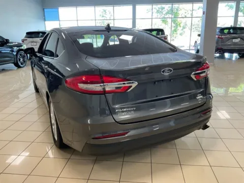 More photos of 2019 Ford Fusion SE at Acura of Overland Park, KS