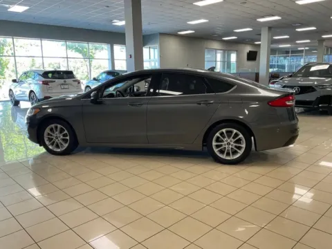 More photos of 2019 Ford Fusion SE at Acura of Overland Park, KS