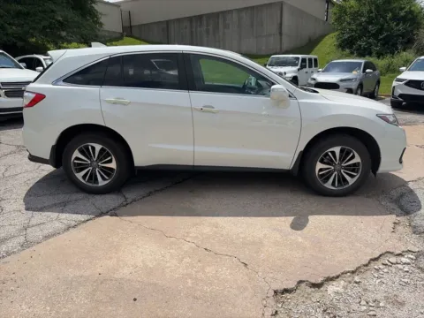 More photos of 2017 Acura RDX w/Advance Pkg at Acura of Overland Park, KS