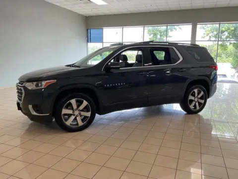 More photos of 2020 Chevrolet Traverse LT Leather at Acura of Overland Park, KS