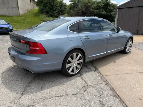 More photos of 2018 Volvo S90 Inscription at Acura of Overland Park, KS