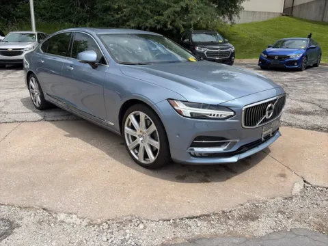 Another view of 2018 Volvo S90 Inscription for sale in Overland Park, KS at Acura of Overland Park
